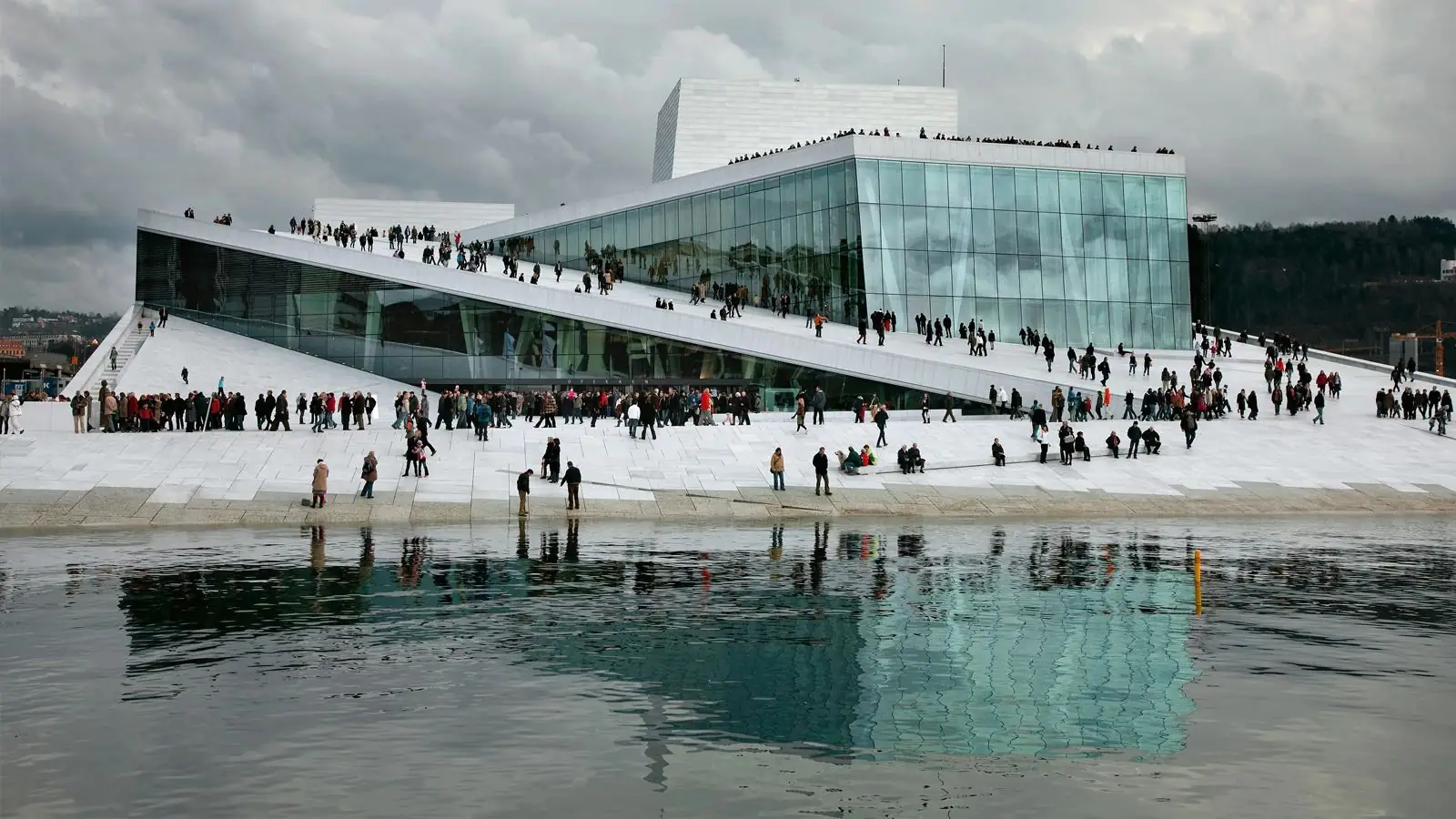 Норвезька національна опера і балет має доступну поверхню для всіх людей. Фото: AV